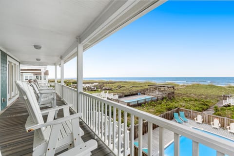 Bowery Break House in Holden Beach