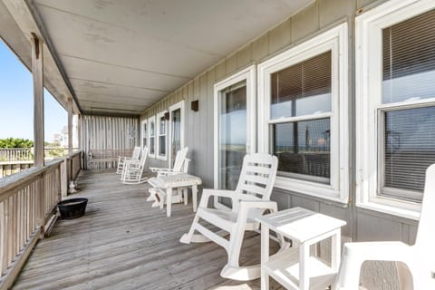 J & B's Place Haus in Holden Beach