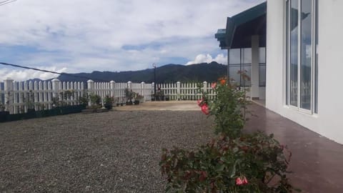 Villa sierra sky Chalet in Central Province