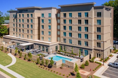 Courtyard by Marriott Raleigh Cary Crossroads Hotel in Cary