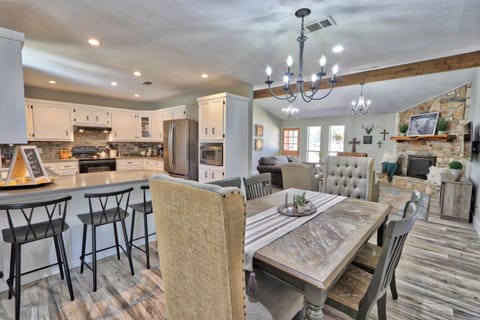 Pancho and Lefty's - Place House in Rio Grande