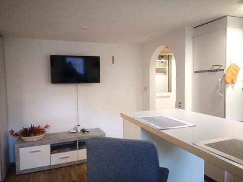 TV and multimedia, Kitchen or kitchenette