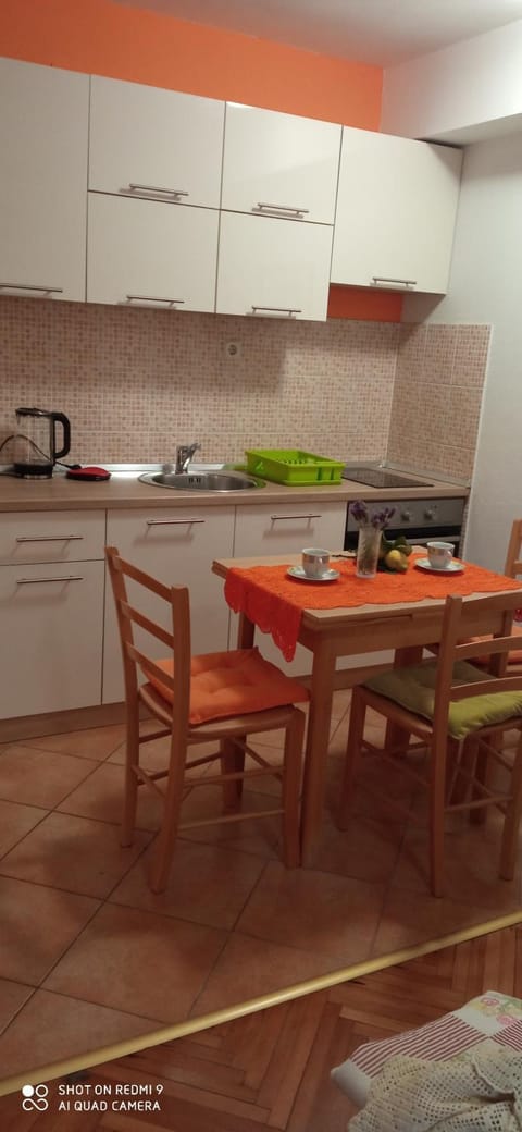 Studios Ana Mari Apartamento in Komiža