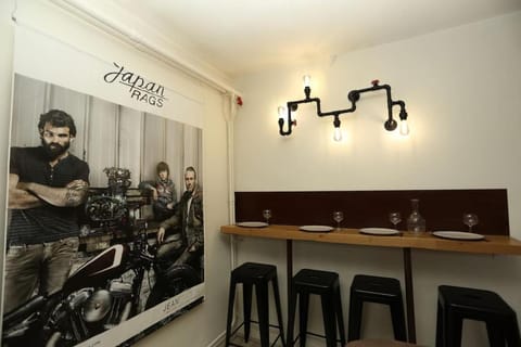 Restaurant/places to eat, Banquet/Function facilities