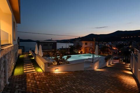 Pool view, Swimming pool