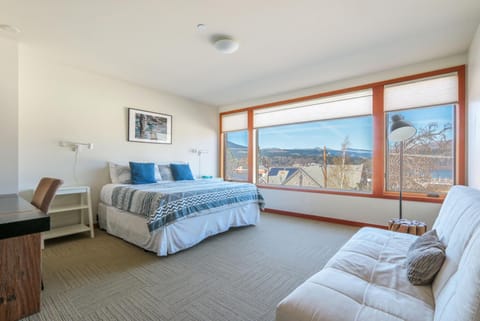 ALOFT Airy Design with River View House in Hood River