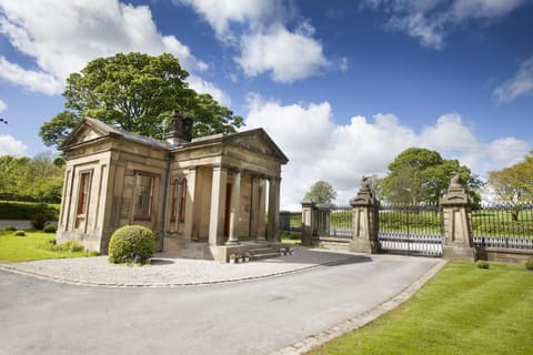 Property building, Day, Garden