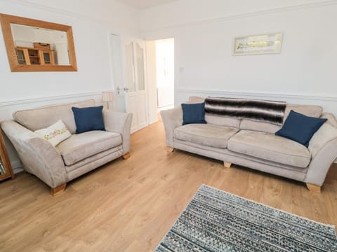 23 Northumbria Terrace House in Amble
