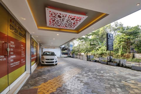 Collection O 80108 Aec Residency Hotel in Alappuzha