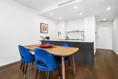 Boutique Unit with Huge Terrace near Cafes & Shops Condo in Canberra