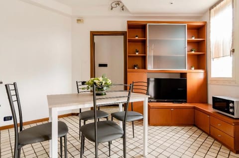 Tra natura e città - appartamento con giardino Apartment in Province of Lecco