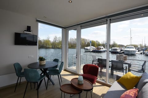 Floating vacationhome Sylt Haus in Maastricht