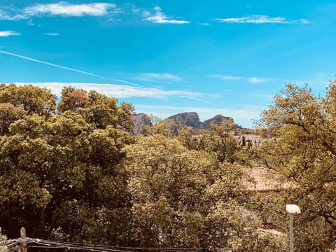 Le Saint Loup (terrasse et parking) Apartment in La Ciotat