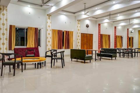 Hotel Welcome Sri Vip Road Raipur Hotel in Odisha