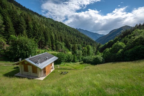 Chalet Noèr Bed and Breakfast in Ledro