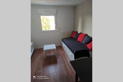 Charmant studio avec piscine et clim (en été) Apartment in Aix-en-Provence