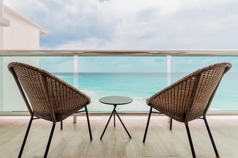 The Oceanfront by Casa Paraiso Appartement-Hotel in Cancun