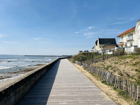 Séjour enchanteur à Pornichet : Maison 3 pièces, 6 couchages, proche plage avec jardin et terrasse sud - FR-1-245-155 House in Pornichet