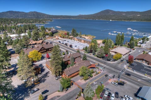 Property building, Bird's eye view, Lake view