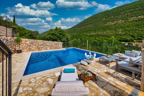 Villa Luce Chalet in Dubrovnik-Neretva County