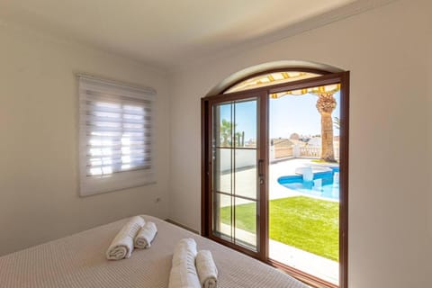 Blue Dream Villa By Dream Homes Tenerife Villa in Avenida de la Galga