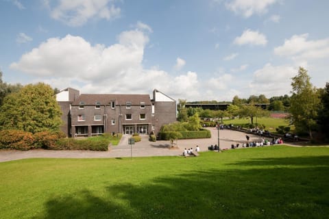 Facade/entrance, Garden