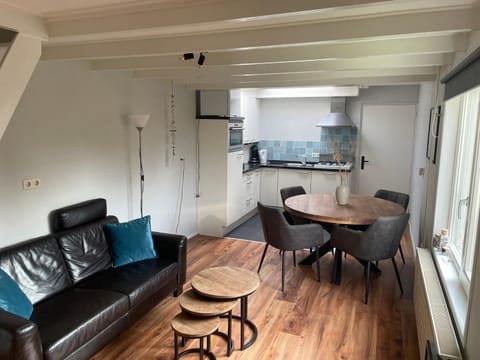 Dining area, kitchen