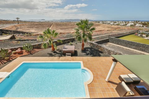 Bird's eye view, Swimming pool