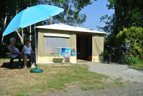 Camping d'Autun Campground/ 
RV Resort in Autun
