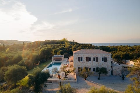 Property building, Neighbourhood, Bird's eye view