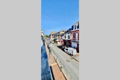 Beau 2 pièces en centre ville et à 200m de la mer Apartment in Cabourg