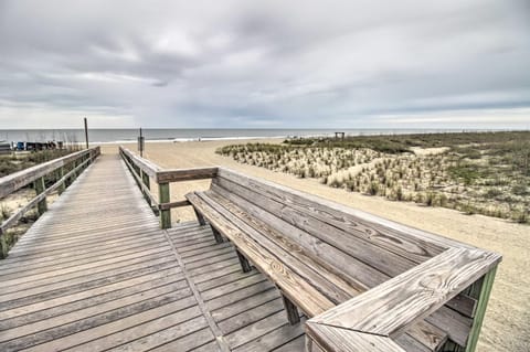 Ideally Located Luxe Beach House on Tybee Island House in Tybee Island