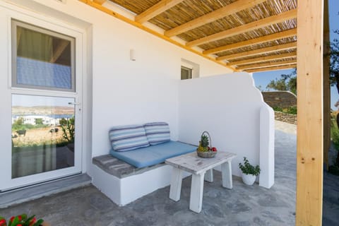 Patio, Balcony/Terrace, Seating area