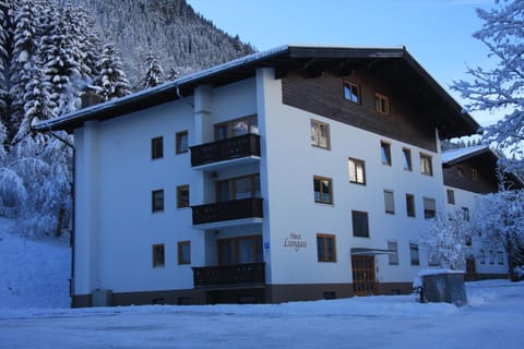 Next to Zwölferkogel by Hermann Weiss Apartment in Salzburgerland