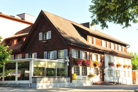 Facade/entrance, Summer