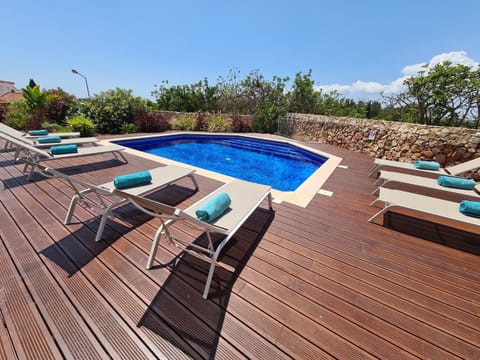 Villa Atlantic Blue Luxury with Ocean views Villa in Ferragudo
