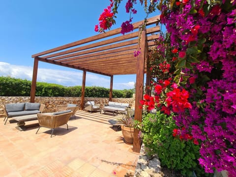 Villa Atlantic Blue Luxury with Ocean views Chalet in Ferragudo