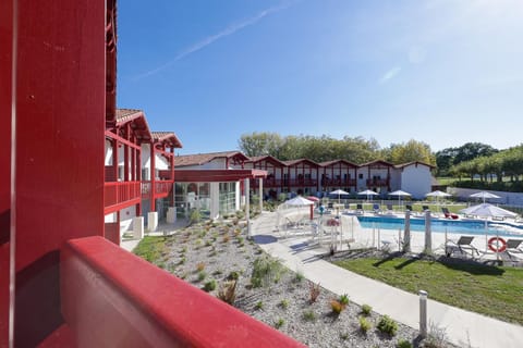 Balcony/Terrace, Pool view