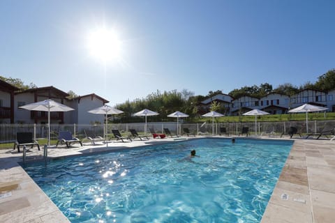 Solarium, Swimming pool, Swimming pool