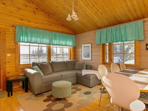 Holiday Home Gasthalla a paritalo by Interhome House in Finland