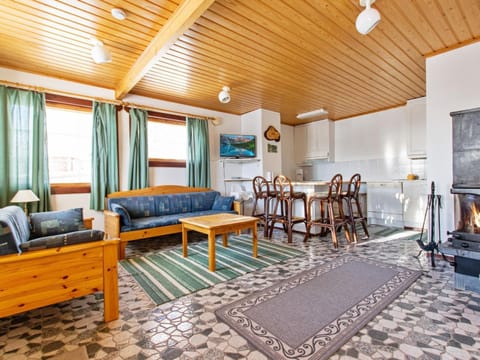 Holiday Home Alppikylä 13b paritalo by Interhome House in Finland