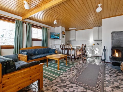 Holiday Home Alppikylä 13b paritalo by Interhome House in Finland