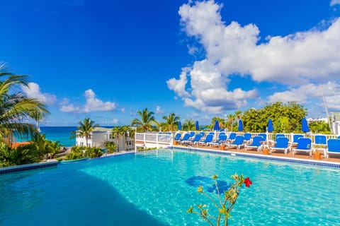 La Vista Beach Resort Resort in Sint Maarten
