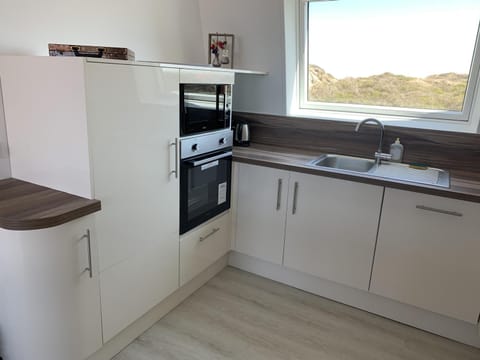 Fort-Mahon-Plage: Duplex 2 chambres, parking, balcon, plage à proximité - FR-1-482-86 Apartment in Fort-Mahon-Plage