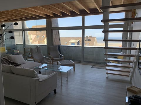 Fort-Mahon-Plage: Duplex 2 chambres, parking, balcon, plage à proximité - FR-1-482-86 Apartment in Fort-Mahon-Plage