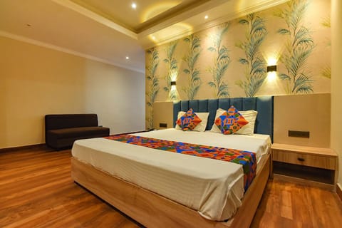 FabHotel Clive Regency Lovelock Hotel in Kolkata