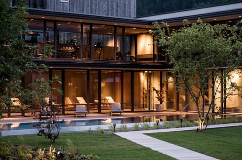 Property building, Swimming pool