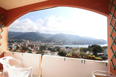 Balcony/Terrace, Mountain view, Sea view