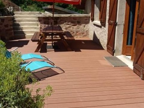 Charmant meublé au calme, proche cascades, randos, chevaux, parking et terrasse privée, WiFi gratuit - FR-1-589-365 Apartment in Vosges