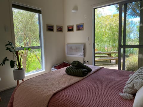 The Willow Guest Suite Bed and Breakfast in Dunedin